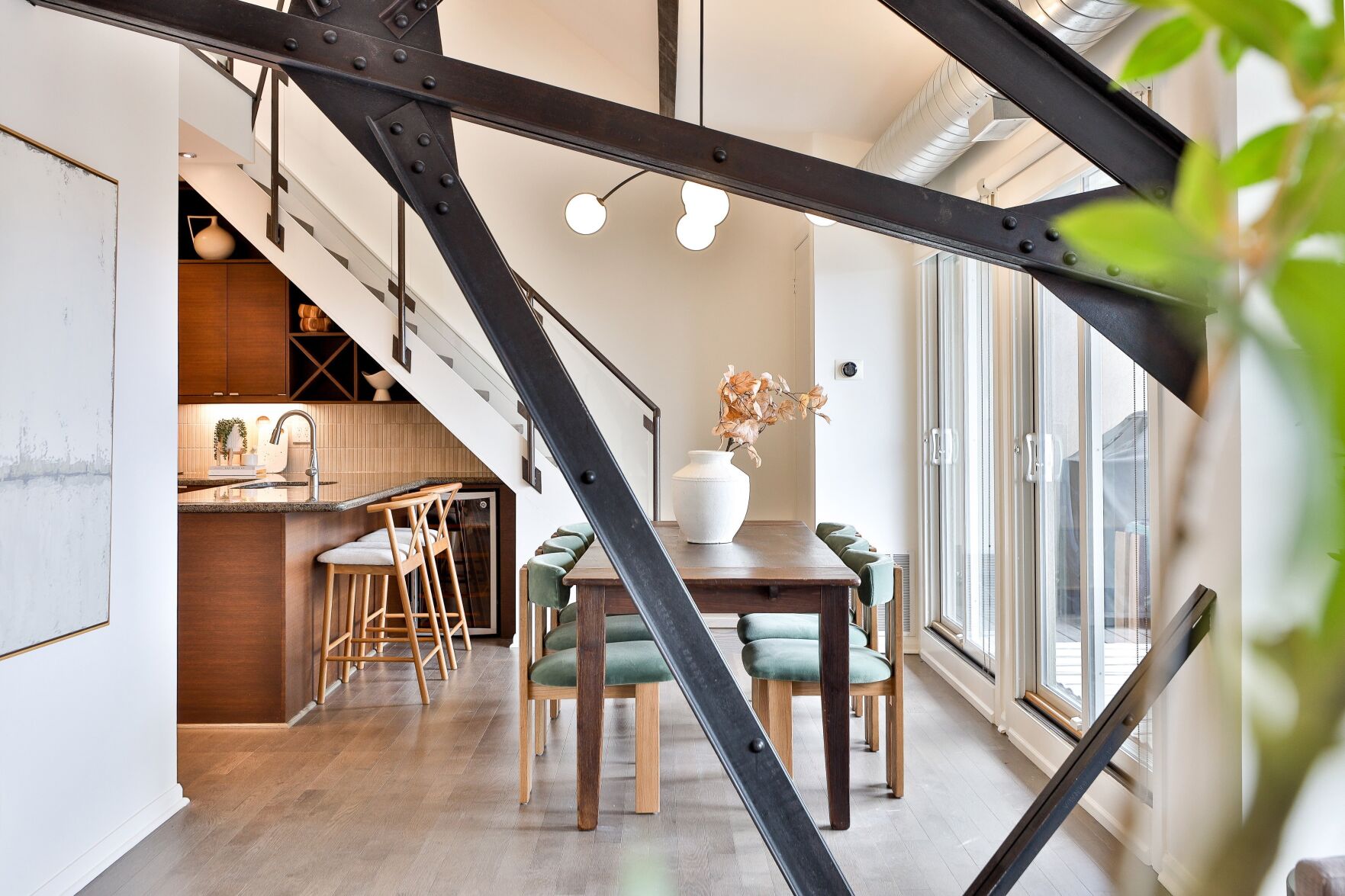 hos-condo-standout.jpg